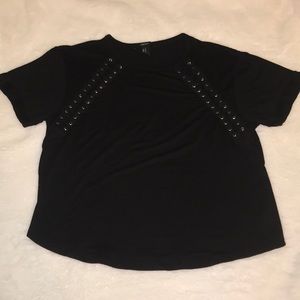 ❄️2 FOR $20❄️ Forever 21 T shirt